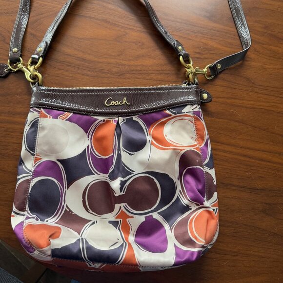 Coach Handbags - Vintage Coach Purse